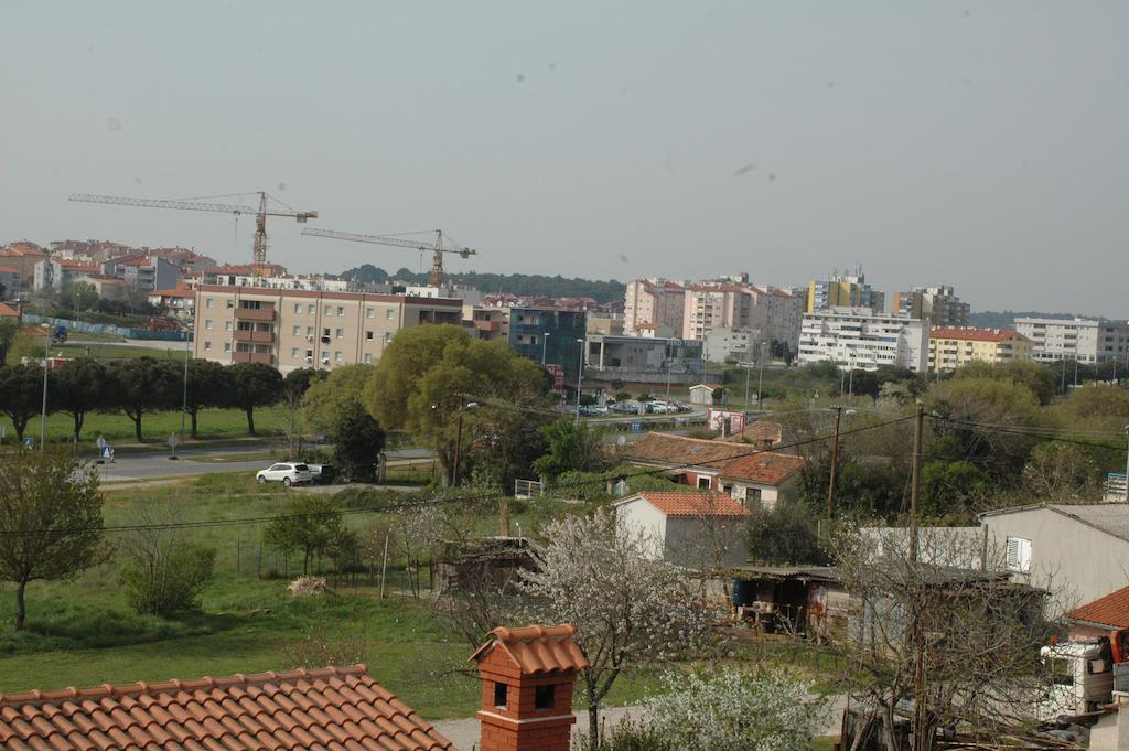 Apartments Saric Pula Exterior photo